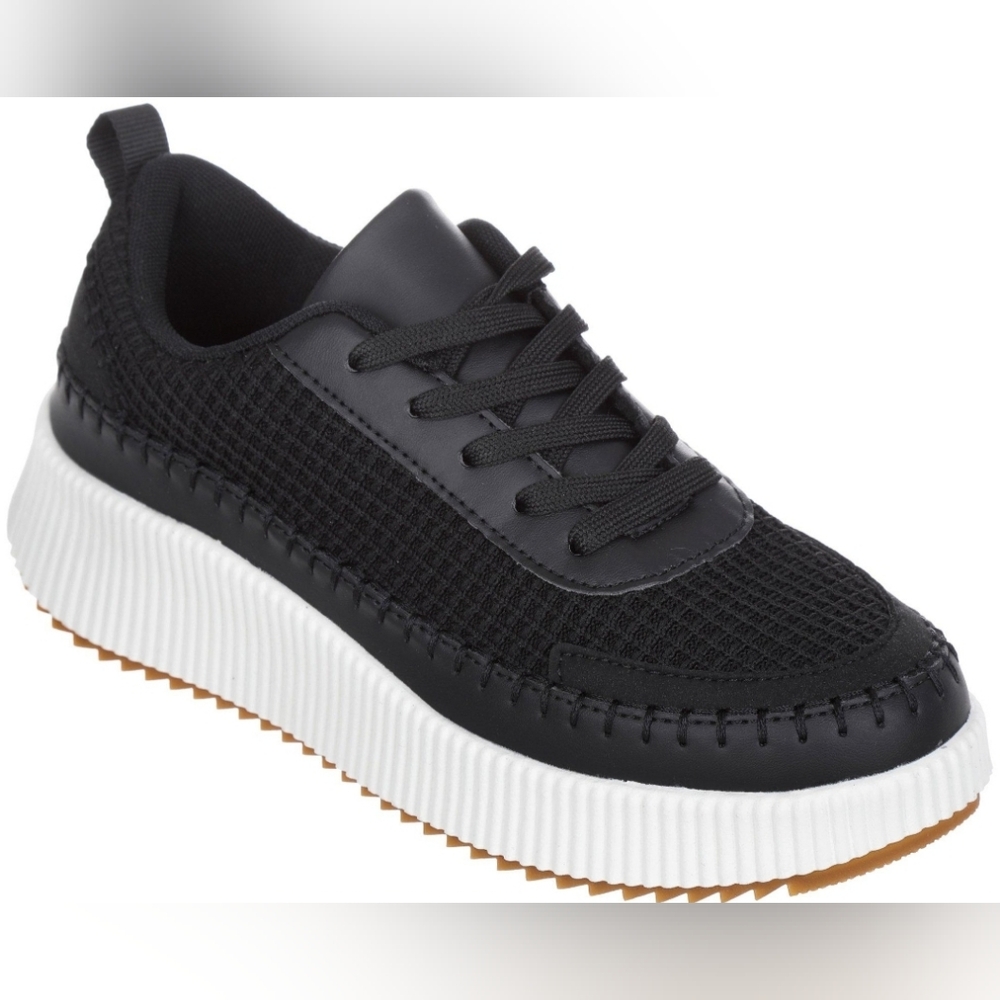 La Sheelah Women's Casuals Sneaker Size,8‎ NWT